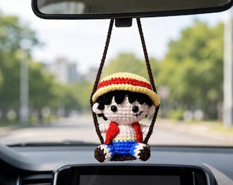 Colgante de Luffy de ganchillo para coche / Charm de espejo retrovisor de One Piece hecho a mano en amigurumi, decoración de columpio de sombrero de paja, regalo de anime de One Piece, muñeco de Luffy