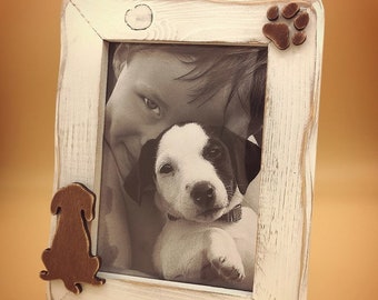 Cornice con sagoma cagnolino