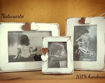 Set of 3 picture frames with hearts