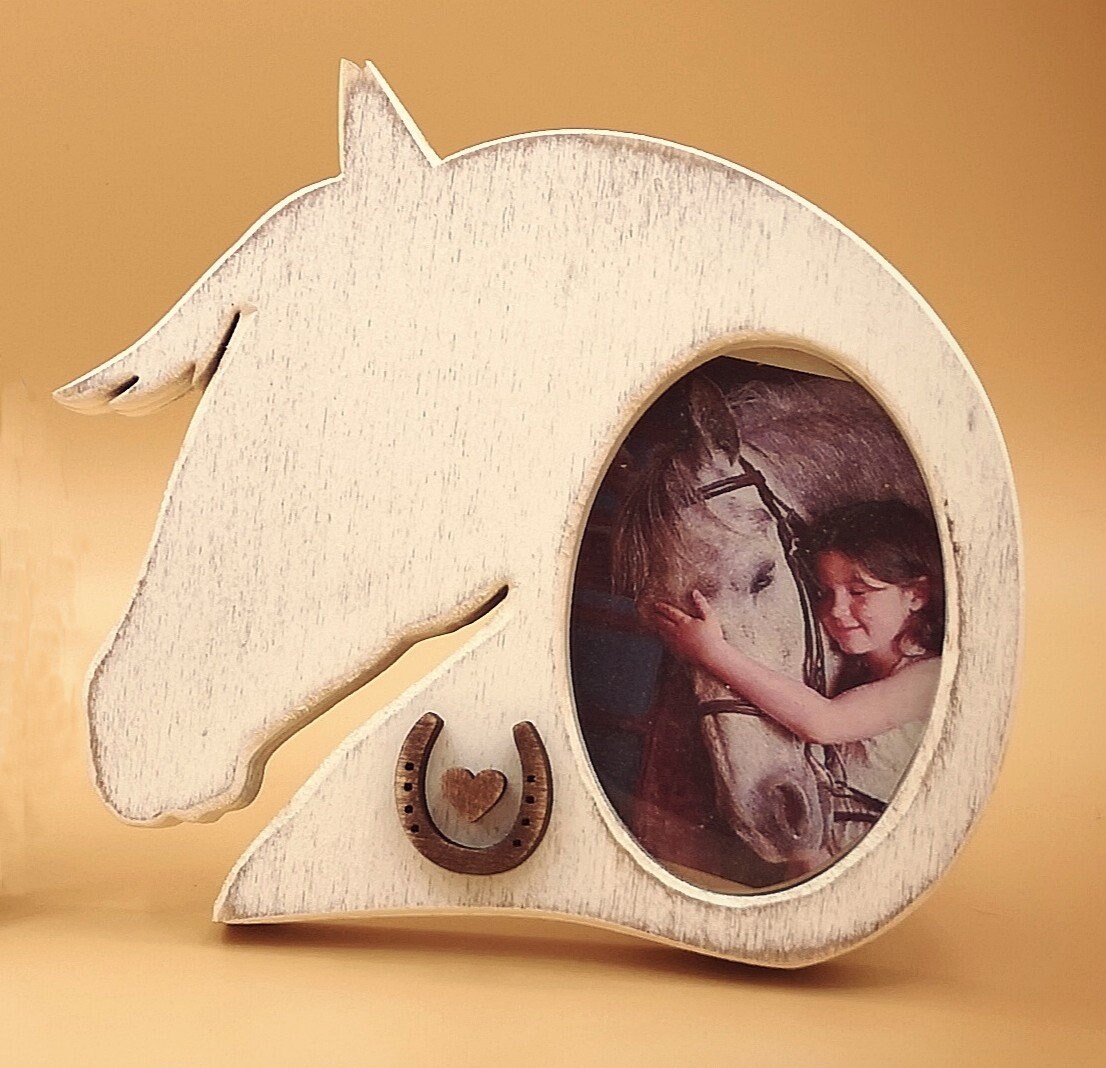 Cornici a Forma Di Testa Di Cavallo - Etsy, image size:1106x1068