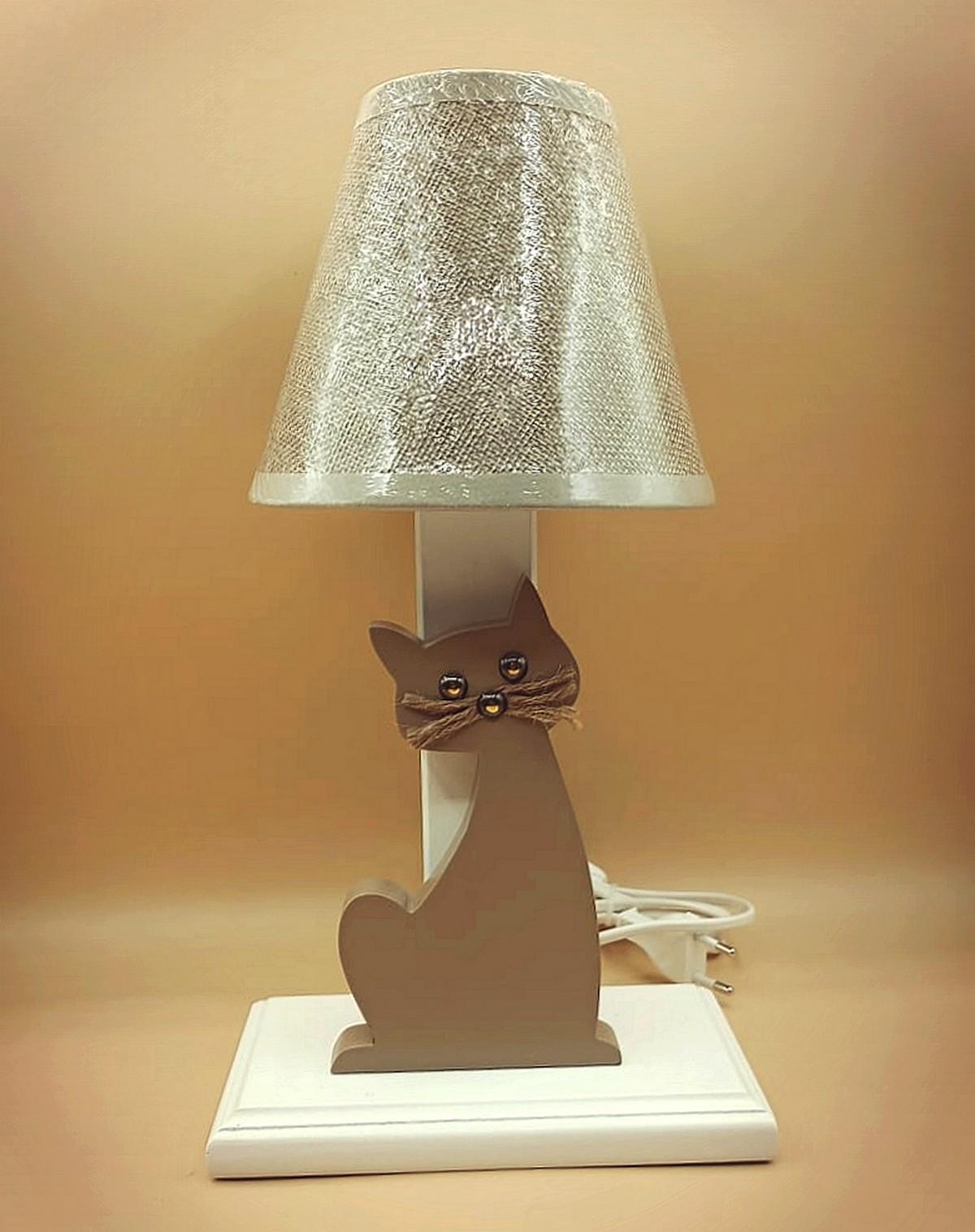 Light-Home Abat Jour da Comodino Moderne Lampada da Tavolo - Elegante Lampada da Comodino con Paralume in Tessuto per Camera da Letto e Salotto - Lampadina E27-40x23,5 cm - Bianco e Giallo