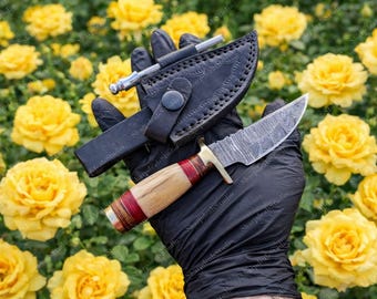 Handgjord Damaskus jaktkniv med rosenträhandtag Present till far Bröllopspresent Bowie kniv Födelsedagspresent, jubileumspresent, campingkniv