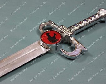 Handgjort silverfantasisvärd med rött emblem – Riddarlångsvärd för cosplay, dekorativt svärd, väggkonst i spelrum
