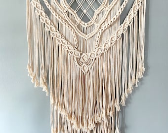 Large Macrame Wall Hanging | Wall decor | Tapestry | Wall art | Handmade | Natural | Boho | Driftwood