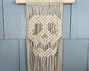 Skull Macrame Hanging | Macrame Hanging | Halloween Decor | Spooky Skull | Macrame