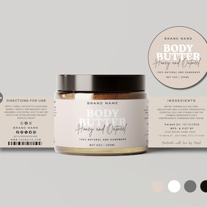 Op de afbeelding: Een potje body butter met een zwart deksel en een etiket met de tekst "Body Butter Honey and Oatmeal, 100% Natural and Handmade, Net 6oz / 200ml." Extra etiketten geven gebruiks- en ingrediënteninformatie.