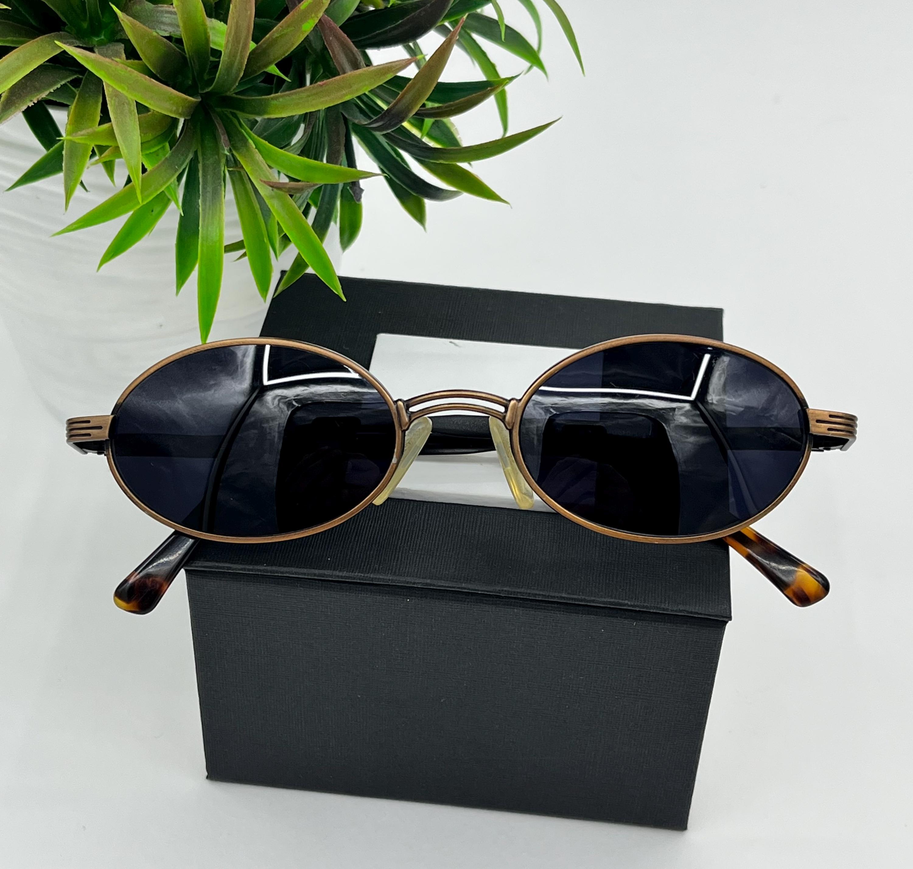 Vintage RARE BOSS x Sunjet Tortoise Mirror Sunglasses Sunnies Austria‎ OYGEN SUN | Round Sunglasses – MOSCOT NYC SINCE 1915 main image 3