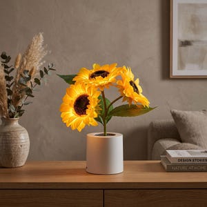 LED Sunflower Night Light, Rechargeable Flower Lamp, Bedside Table Lamp, Cozy Bedroom Desk Decor, Artificial Sunflower