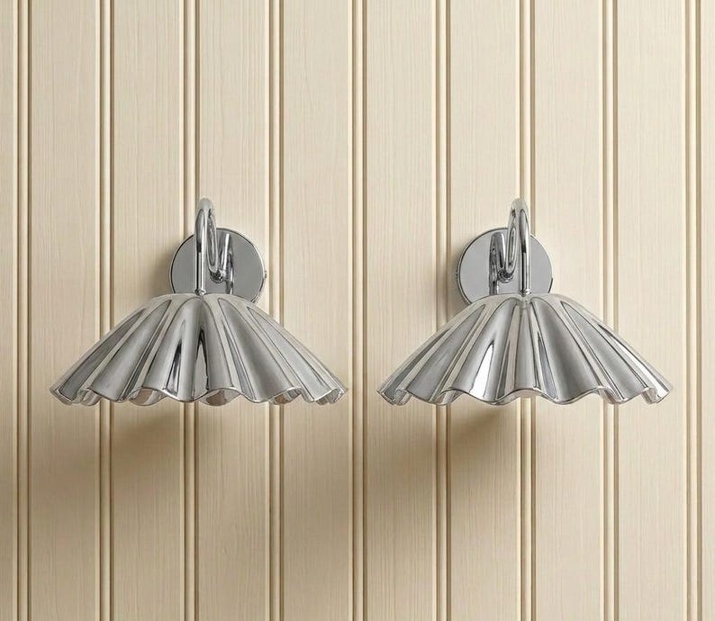 Handmade Polished Chrome Scalloped Wall Sconce – Fluted Gooseneck Vanity Light – Silver Ruffled Shade Lamp Flower Shaped MCM Art Home Décor image 4