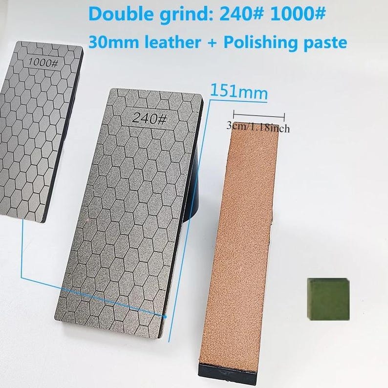 three different types of knives or blades, each with varying sizes and materials. The knives are labeled with their respective sizes and materials, such as leather and Polishing paste.