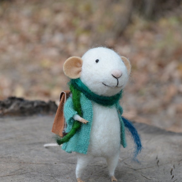 Little Traveler Mouse - Felting Dreams - READY TO SHIP