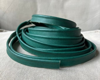 Vintage Green Leather Piping Trim 4 Yards X 4mm Trim for Clothing / Purses and Accessories / Home Decor Vintage Sewing Notion