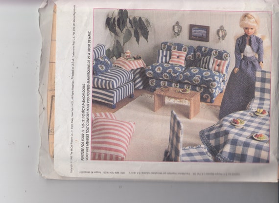 90s Barbie Bedroom Living Room And Dining Room Furniture Pattern Mccalls Crafts 8140 Canopy Bed Vanity Lounge Chair Sofa And More