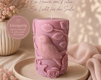 Vogel Kerze handgegossen | Dekokerze mit Vogel & Rosen | Geschenk für Naturliebhaber | Romantische Kerze | Home Deko