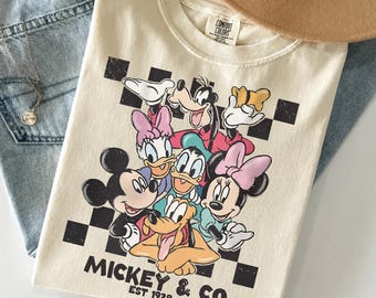 Retro Mickey & Co Est 1928 Shirt, Mickey und Freunde T-Shirt, Disney Familienurlaub kariert, Disney Trip Kids
