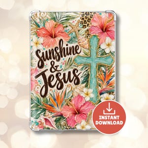 Puede incluir: Una impresión rectangular con el texto Sunshine & Jesus en letra cursiva marrón oscuro. El diseño incluye flores de hibisco rosas, plumeria blanca, una cruz turquesa, una estrella de mar, conchas, hojas tropicales y estampado de leopardo.