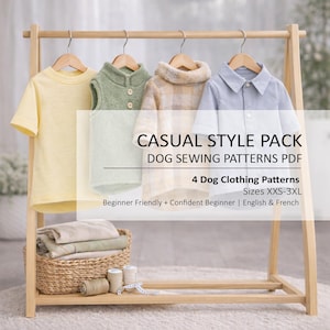 Peut inclure: Un portant en bois présente quatre vêtements pour chien : un t-shirt jaune, un gilet vert clair, un pull à carreaux beige et une chemise bleu clair. Le texte indique : CASUAL STYLE PACK DOG SEWING PATTERNS PDF, 4 Dog Clothing Patterns, Sizes XXS-3XL.