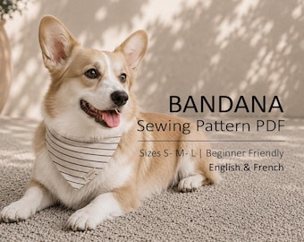 Könnte beinhalten: Ein Corgi-Hund trägt ein beiges Bandana mit dünnen, dunklen horizontalen Streifen. Der Text auf dem Bild lautet: BANDANA Sewing Pattern PDF, Sizes S- M- L | Beginner Friendly, English & French. Der Hund liegt auf einer strukturierten beigen Fläche.