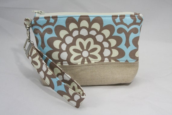 Items similar to Wristlet on Etsy