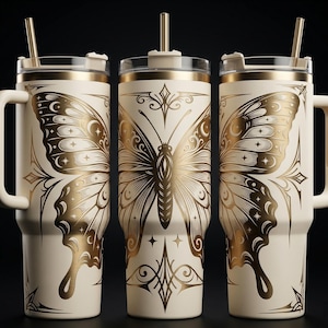 Puede incluir: Un juego de tres tazas de cerámica con un acabado mate moteado. Las tazas son en tonos crema, gris claro y gris oscuro. Cada taza tiene un diseño simple y minimalista, ideal para café o té.