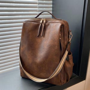 Leather Backpack for Women – Stylish Travel Backpack, Laptop Bag, Multi-Pocket Work Bag, Durable & Spacious Everyday Bag