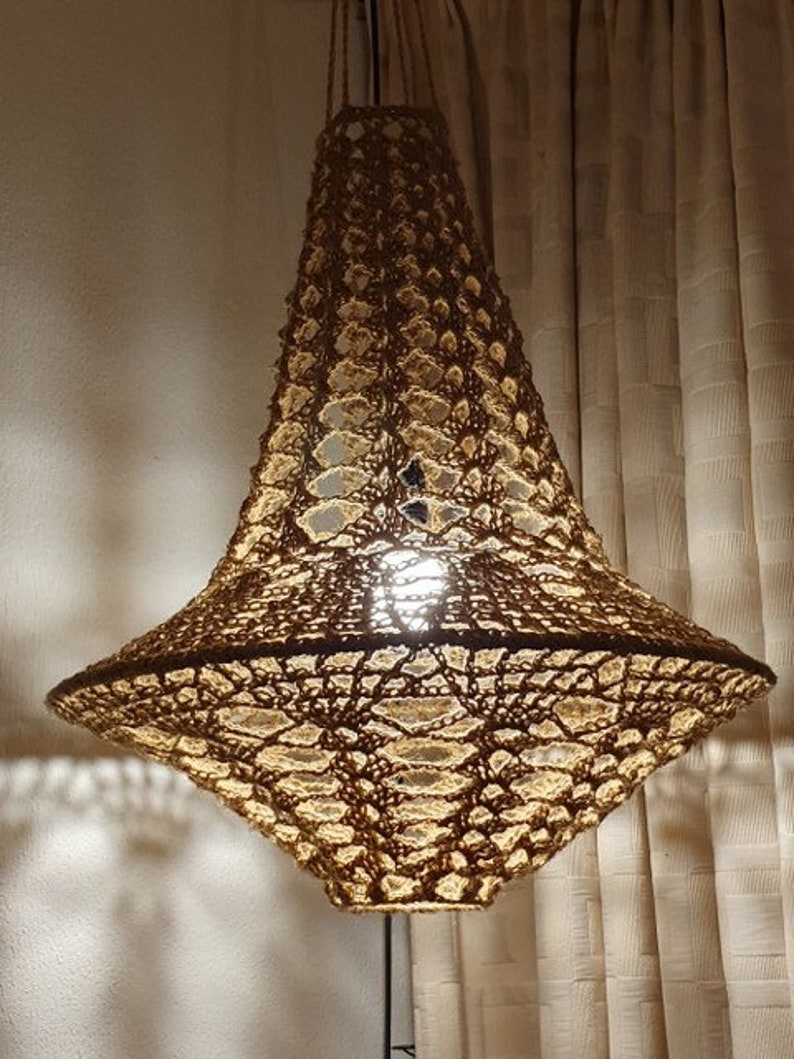 Haakpatroon Kroonluchter Alexia pdf Crochet Pattern Chandelier Alexia pdf afbeelding 3