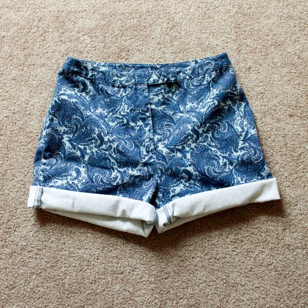 Size 27 High Waist Paisley Blue Shorts