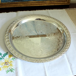 Vintage Wm Rogers lentebloemen dienblad verzilverd rond dienblad gegraveerd 10" bruiloft