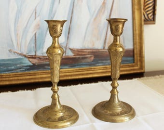 ヴィンテージ真鍮製キャンドルスタンド ペア 花柄エッチング テーパーキャンドルホルダー 6.5インチ