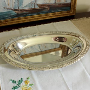 Vintage International Silver Oval Bread Tray Silverplate Floral Border