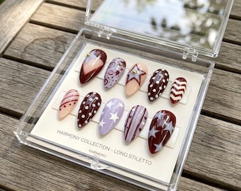Uñas postizas con estampado de estrellas / Uñas largas de aguja / Uñas postizas rojo oscuro y lavanda / Caja de uñas hecha a mano estilo Y2K / Uñas personalizadas