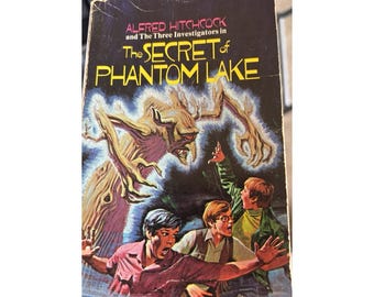 Alfred Hitchcock Book Rare The Secret of Phantom Lake 1973 Retro Collectors