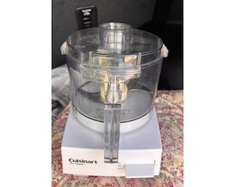 Procesador de alimentos Cuisinart Pro Classic de 7 tazas, todos los accesorios, manual nuevo.