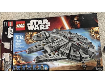 LEGO Star Wars: Millennium Falcon (75105) LEGO Set W Boklåda Death Vader