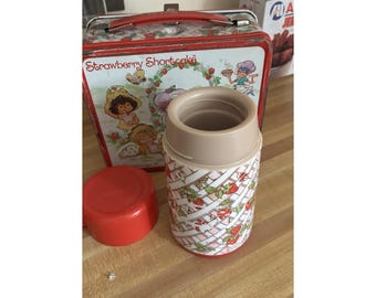 Vintage 1981 Strawberry Shortcake Lunchbox with Rare Thermos No Lid