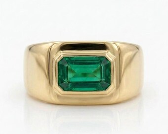 Anello di fidanzamento da uomo con smeraldo, in argento sterling placcato oro 18 carati, fascia minimalista.