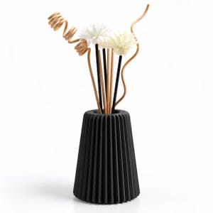 SHIRA -3D Printed Reed Diffuser Vase | Japandi Room Fragrance