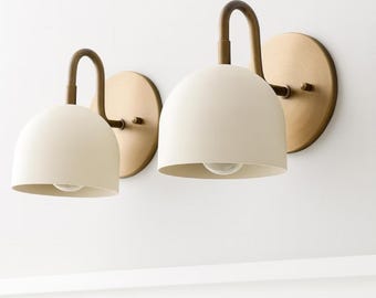 Aplique de parede em latão estilo moderno de meados do século XX – Luminária artesanal com cúpula para quarto, corredor e sala de estar.