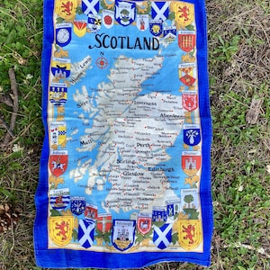 Vintage 1981 Souvenir Map of Scotland 100 PerCent Cotton Tea Towel With Coat Of Arm In Vivid Colors, Made In Brittan,Scottish,Man Cave Gift