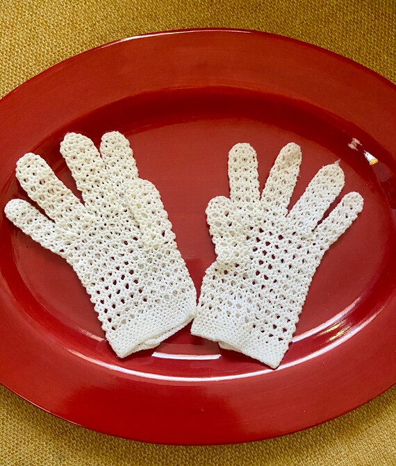 Vintage little girls mesh gloves,net mesh gloves,… - image 2