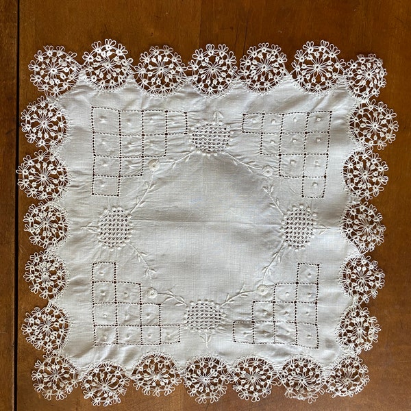 Antique French Romantic Lace Bridal Hanky,Edwardian Era, Gifts For Bride Her Girlfriend Wife,Lace Collectible, Vintage Lace, Gifts, Bridal
