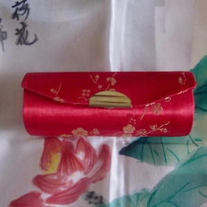 Vintage 1980&#39;s Chinese Red Silk Lipstick Holder, Lipstick compact, Gifts For Her, Gifts,Vintage Lipstick Case,Coquette, Vintage Accessories