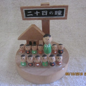 Vintage Kokeshi, wood toys,Miniature Kokeshi,japanese kokeshi,handpainted dolls,japanese folkart,school children