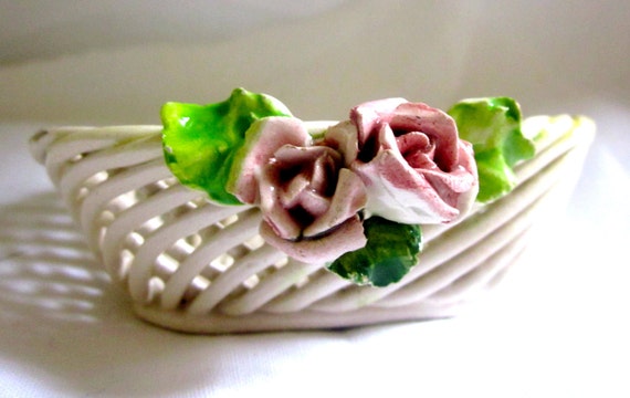 3 Vintage Capodimonte Woven Porcelain Basket Ring Dishes Italian Faience Bowls Majolica Spaghetti ware Reticulated Shabby Chic Kitsch Decor