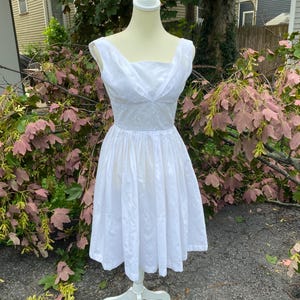 Vintage 1950s White Cotton Sundress,Fit and Flare, Size X Small, Retro Fashion,Boho Bride image 20