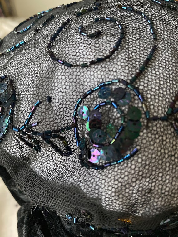 1920s sequin skull cap, Art Deco Flapper Sequin Headp… Gem