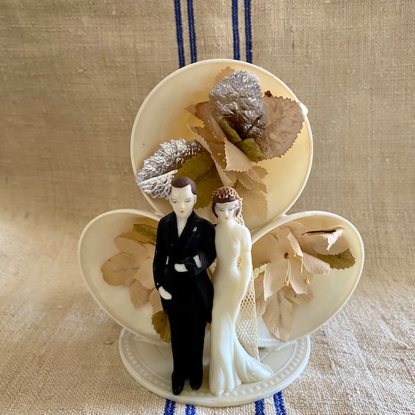 Vintage 1930s Celluloid Bride and Groom Wedding Cake Topper,Vintage Antique Wedding,Gifts For Couples,Engagement Shower Gift,Gifts For Bride
