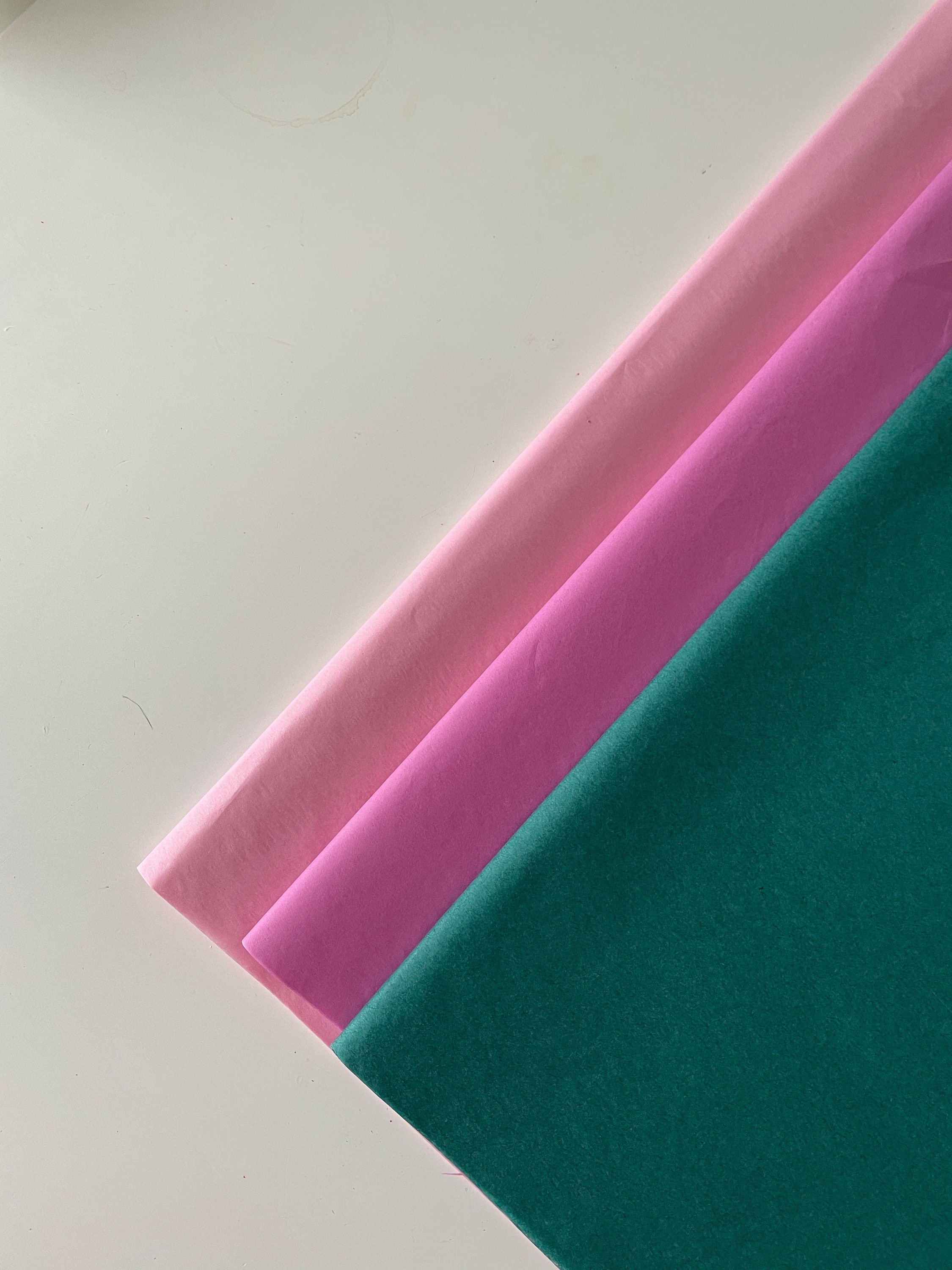 Rosa Seidenpapier: säurefreie, recycelte Geschenkverpackung (50 x 76 cm) - Österreich Rosa Seidenpapier: säurefreie, recycelte Geschenkverpackung (50 x 76 cm) - Österreich
