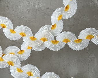 Daisy flowers paper party garland, 360cm, daisies birthday decorations, wedding bunting, bridal shower banner, boho party hanging, ceiling