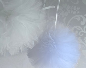 Witte Tule Pom Poms | bruiloft decor Tule ballen - verjaardagsfeestje decoraties - baby shower decor cadeau